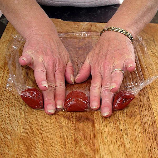 packing tomato paste for the freezer